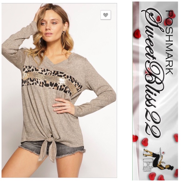 💋Brushed VNeck Two Tone Top💋 - Picture 3 of 3